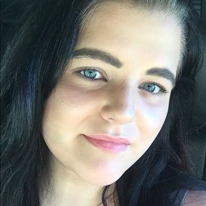 Meet your Posher, Isabella